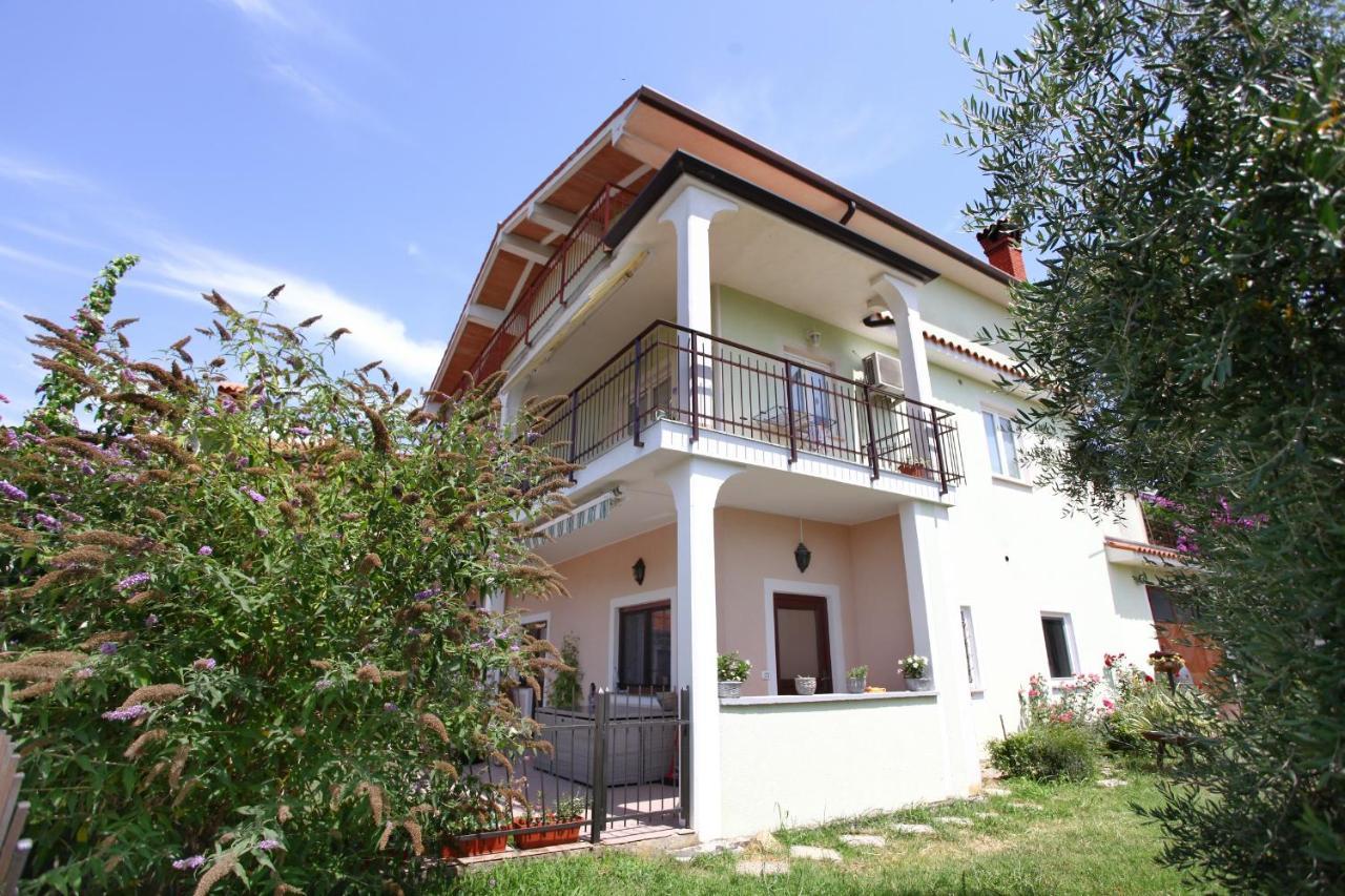 Bozena Studio Kneb Portorose Esterno foto